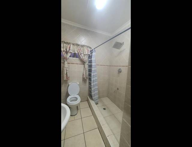 2 BEDROOM PROPERTY TO RENT IN LENNOXTON